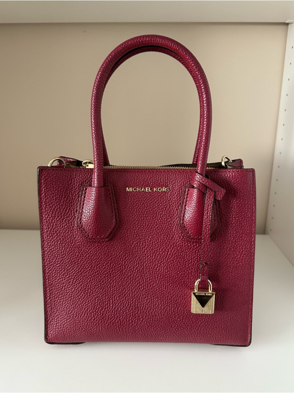 Michael Kors Pebbled Leather Medium Mercer - Picture 2 of 12
